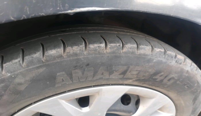 2015 Hyundai Grand i10 SPORTZ 1.2 KAPPA VTVT, Petrol, Manual, 1,08,777 km, tyre