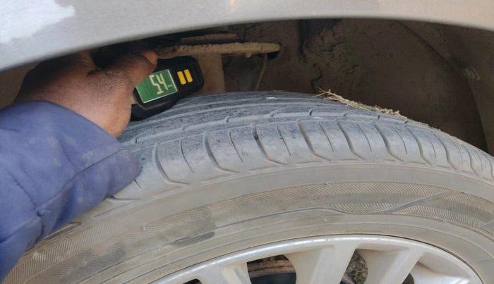 2018 Maruti Dzire ZXI AMT, Petrol, Automatic, 32,469 km, tyre