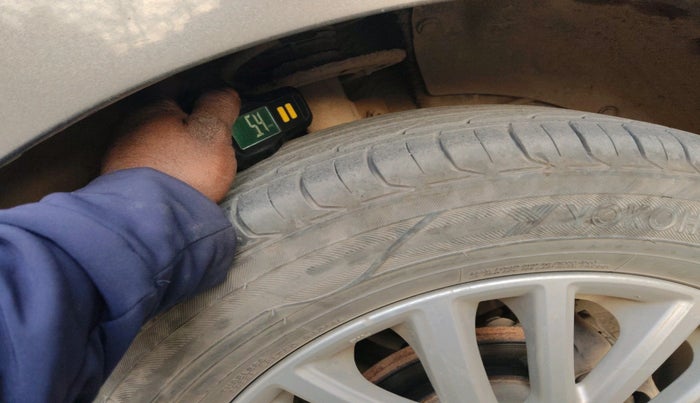 2018 Maruti Dzire ZXI AMT, Petrol, Automatic, 32,469 km, tyre