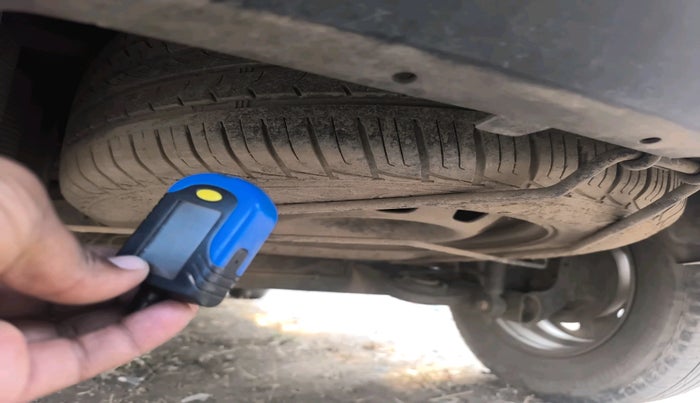 2016 Renault Duster 85 PS RXL DIESEL, Diesel, Manual, 1,61,917 km, tyre