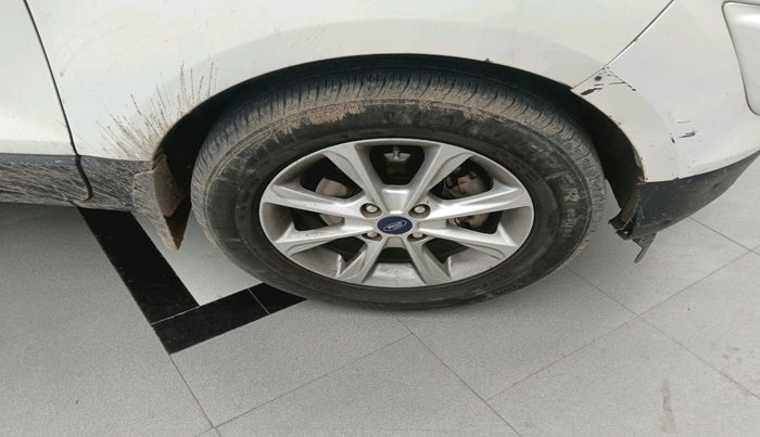 2019 Ford Ecosport TITANIUM 1.5L DIESEL, Diesel, Manual, 3,18,265 km, tyre
