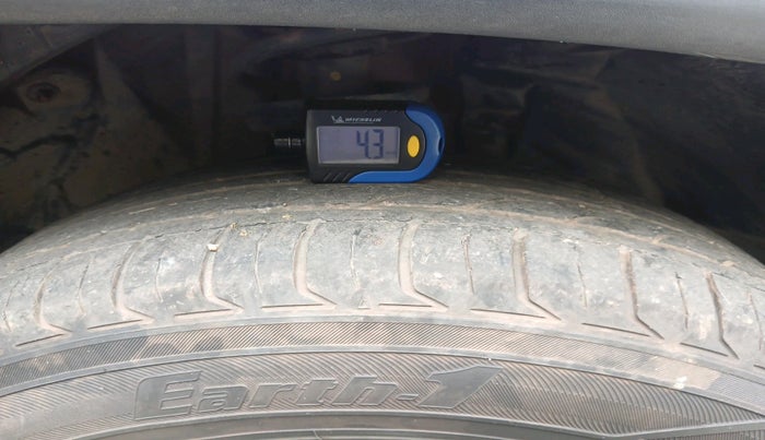 2017 Jeep Compass LIMITED 1.4 PETROL AT, Petrol, Automatic, 88,121 km, tyre