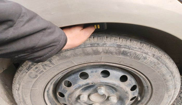 2011 Hyundai i10 MAGNA 1.2, Petrol, Manual, 1,06,399 km, tyre