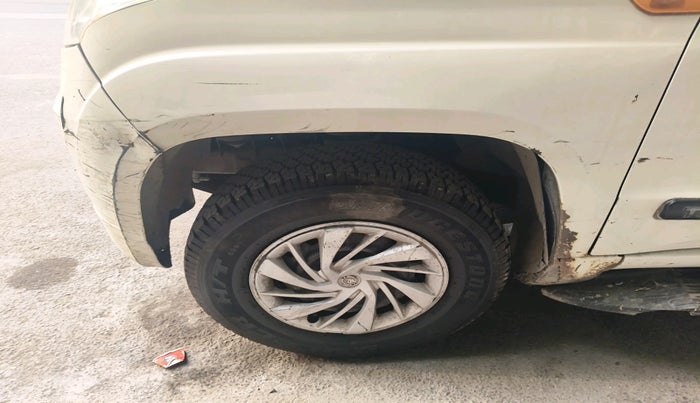 2016 Mahindra TUV300 T6 PLUS, Diesel, Manual, 1,75,110 km, tyre