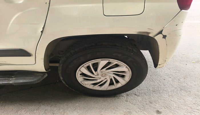 2016 Mahindra TUV300 T6 PLUS, Diesel, Manual, 1,75,110 km, tyre