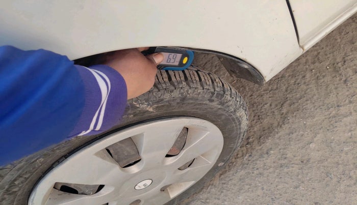 2011 Maruti Zen Estilo LXI, Petrol, Manual, 18,363 km, tyre