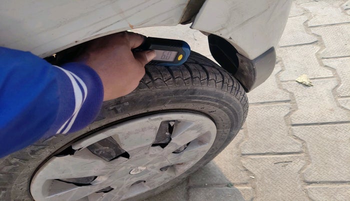 2011 Maruti Zen Estilo LXI, Petrol, Manual, 18,363 km, tyre