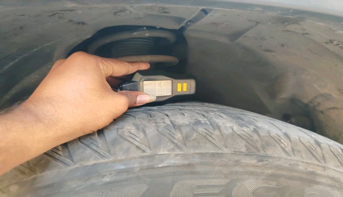 2024 Tata Harrier Fearless Plus AT, Diesel, Automatic, 9,531 km, tyre