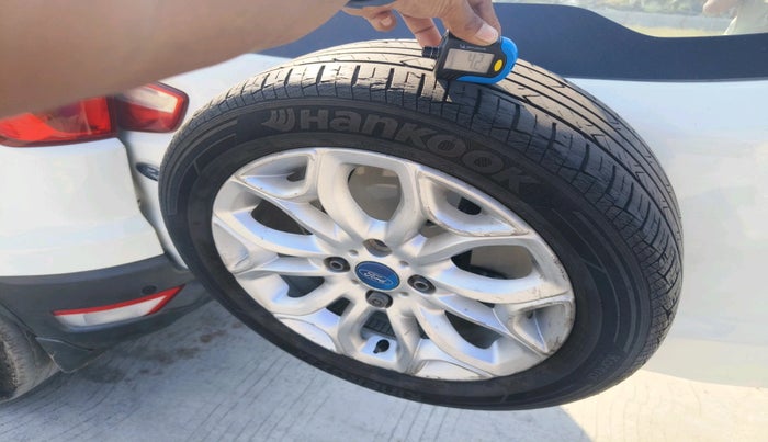 2017 Ford Ecosport TITANIUM 1.5L DIESEL, Diesel, Manual, 1,30,358 km, tyre