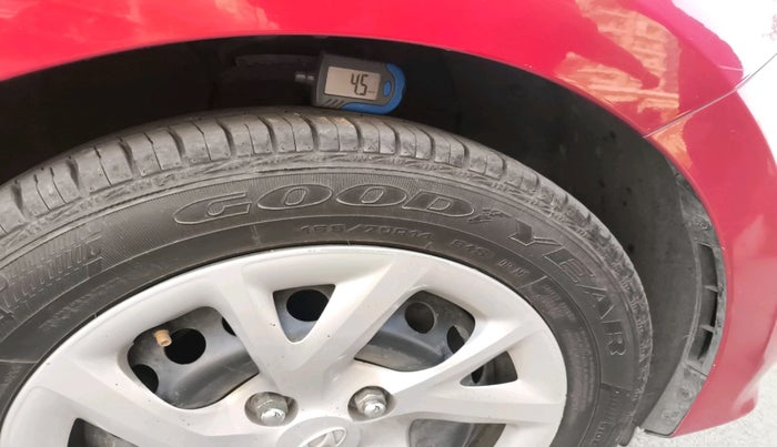 2017 Hyundai Grand i10 SPORTZ 1.2 KAPPA VTVT, Petrol, Manual, 52,842 km, tyre