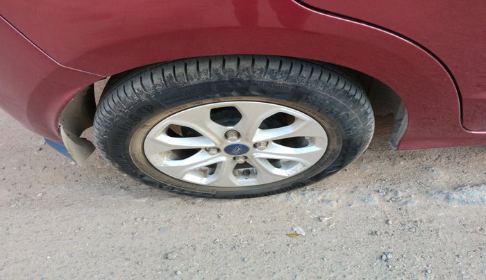 2017 Ford Figo Aspire TITANIUM 1.2 PETROL, Petrol, Manual, 56,850 km, tyre