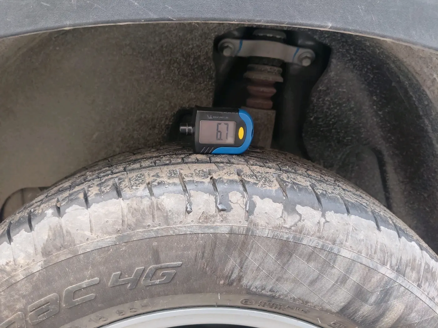 2025 Hyundai Creta EX 1.5 PETROL, Petrol, Manual, 10,556 km, tyre