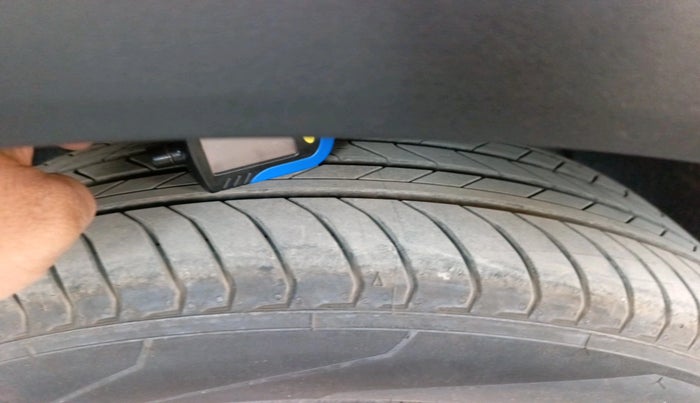 2025 Tata NEXON CREATIVE 1.2 REVOTRON 7 DCA, Petrol, Automatic, 1,087 km, tyre