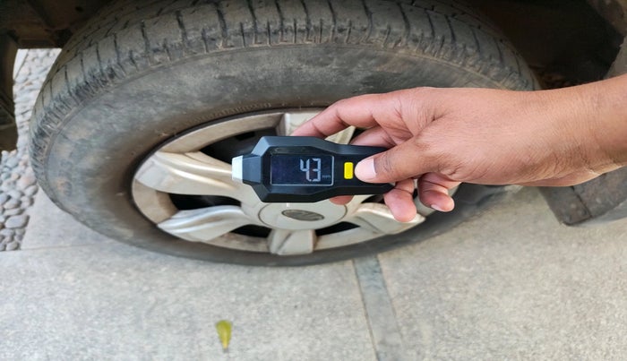 2012 Mahindra Quanto C6, Diesel, Manual, 30,781 km, tyre