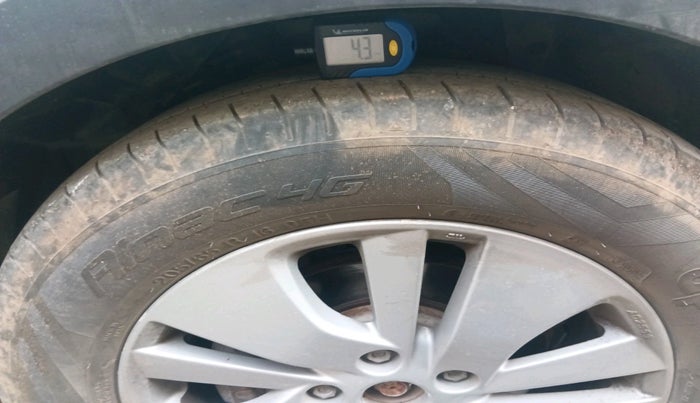 2017 Maruti S Cross SIGMA 1.3, Diesel, Manual, 79,398 km, tyre