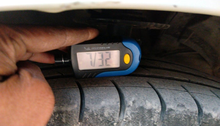 2021 Maruti Ertiga VXI CNG, Petrol, Manual, 1,33,838 km, tyre