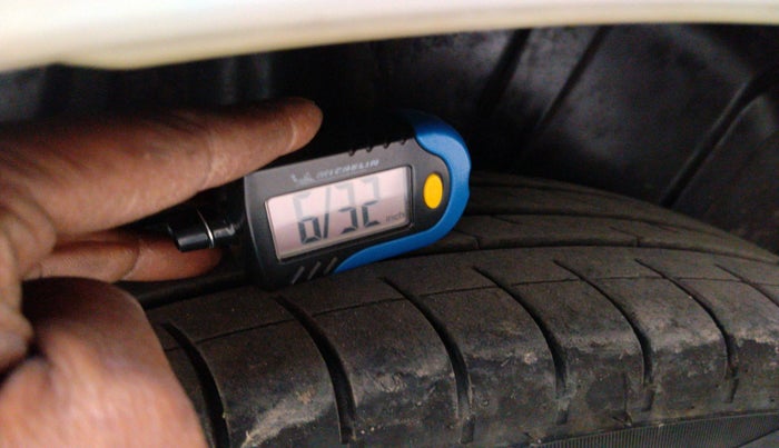 2021 Maruti Ertiga VXI CNG, Petrol, Manual, 1,33,838 km, tyre