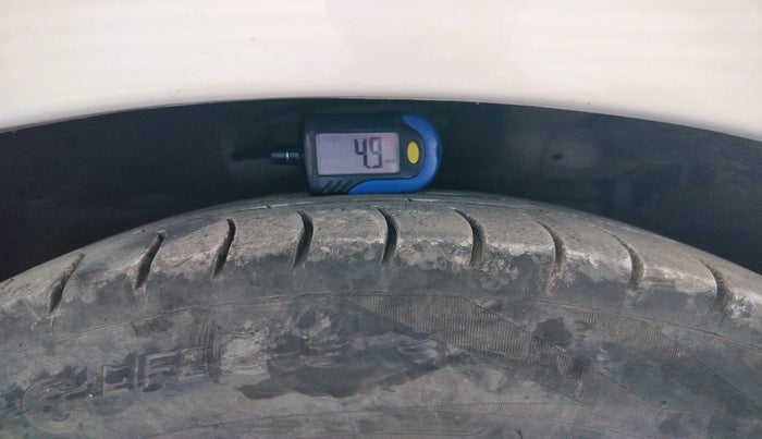 2012 Maruti Ertiga ZDI, Diesel, Manual, 90,564 km, tyre