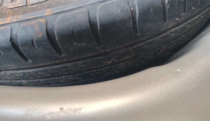 2018 Maruti Swift VXI, Petrol, Manual, 51,316 km, tyre