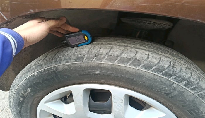 2016 Renault Duster 85 PS RXE DIESEL, Diesel, Manual, 95,820 km, tyre