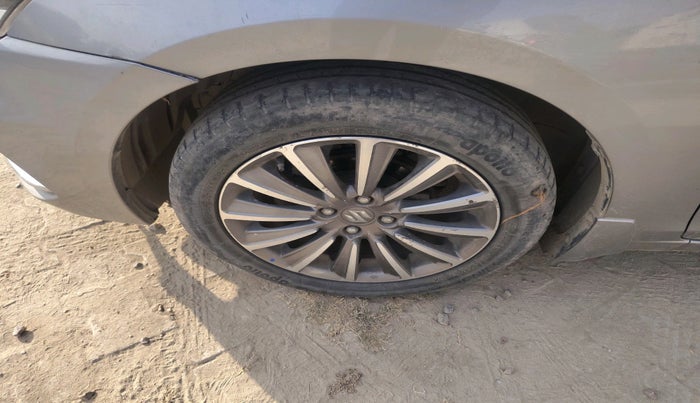 2018 Maruti Ciaz ALPHA 1.5 SHVS PETROL, Petrol, Manual, 48,669 km, tyre