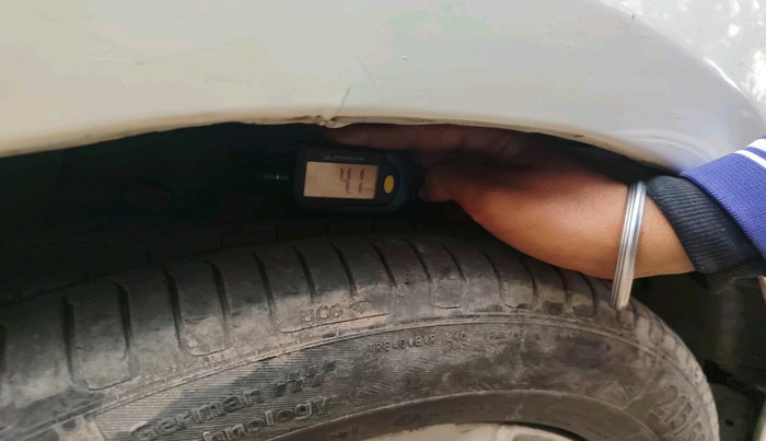 2013 Ford Ecosport TITANIUM 1.5L PETROL AT, Petrol, Automatic, 1,12,682 km, tyre