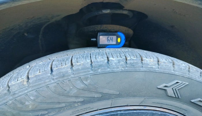 2012 Mahindra XUV500 W6, Diesel, Manual, 1,13,742 km, tyre