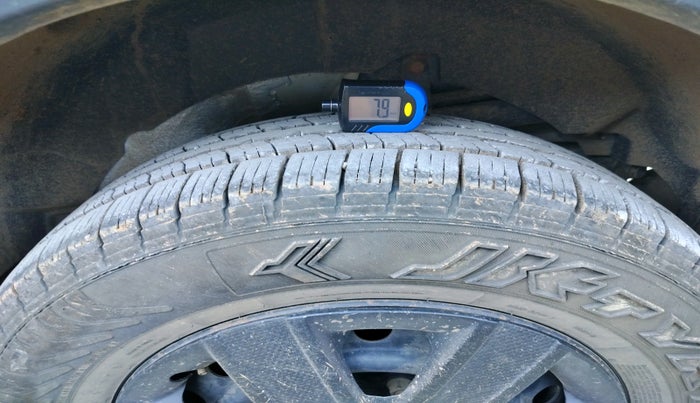 2012 Mahindra XUV500 W6, Diesel, Manual, 1,13,742 km, tyre