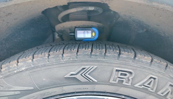 2012 Mahindra XUV500 W6, Diesel, Manual, 1,13,742 km, tyre