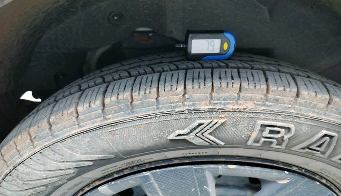 2012 Mahindra XUV500 W6, Diesel, Manual, 1,13,742 km, tyre