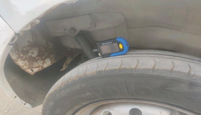 2016 Maruti Wagon R 1.0 LXI CNG, Petrol, Manual, 74,637 km, tyre