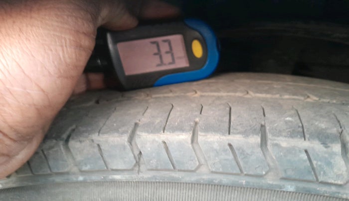 2011 Maruti Swift LDI, Diesel, Manual, 1,51,083 km, tyre