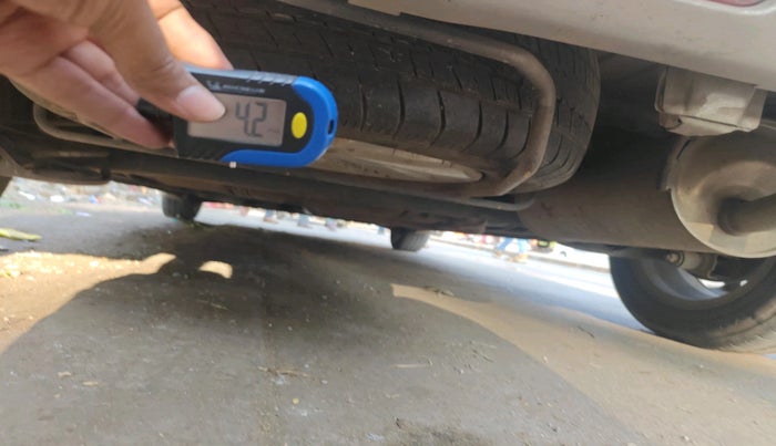 2015 Maruti Ertiga ZXI, Petrol, Manual, 90,286 km, tyre