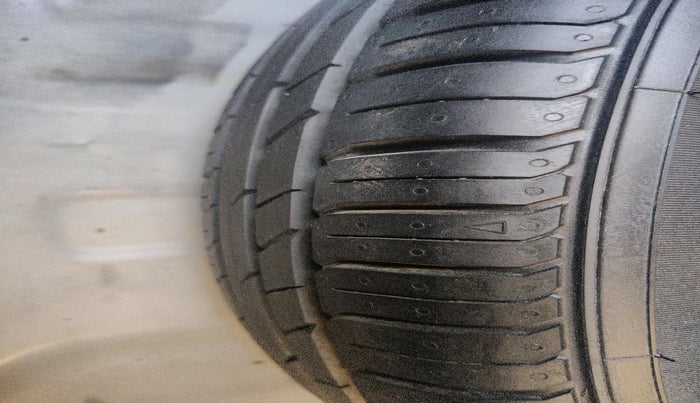 2018 Hyundai Verna 1.6 VTVT SX O, Petrol, Manual, 68,332 km, tyre