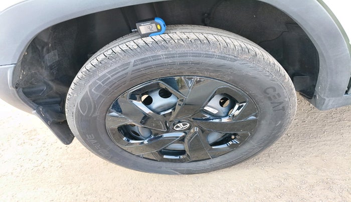 2023 Tata PUNCH ADVENTURE MT CNG , Petrol, Manual, 3,240 km, tyre