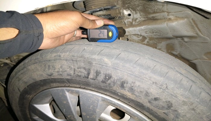 2015 Maruti Swift LDI, Diesel, Manual, 1,05,961 km, tyre