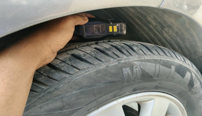 2013 Hyundai i20 ASTA 1.2, Petrol, Manual, 60,711 km, tyre