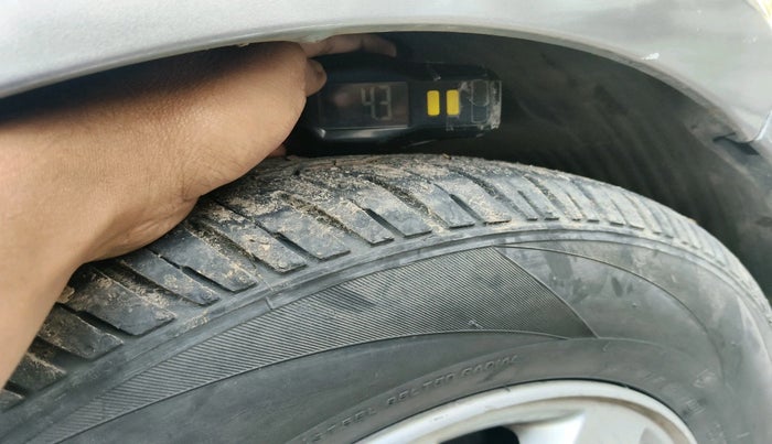 2013 Hyundai i20 ASTA 1.2, Petrol, Manual, 60,711 km, tyre