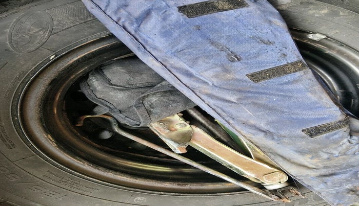 2013 Hyundai i20 ASTA 1.2, Petrol, Manual, 60,711 km, tyre