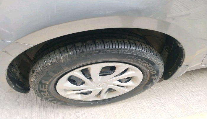 2012 Maruti Swift VXI, Petrol, Manual, 98,212 km, tyre