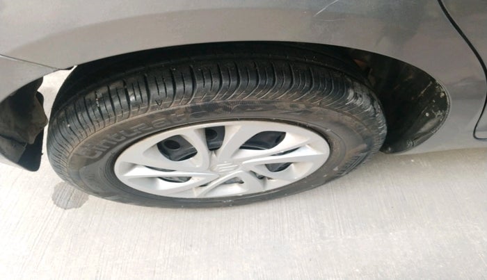 2012 Maruti Swift VXI, Petrol, Manual, 98,212 km, tyre