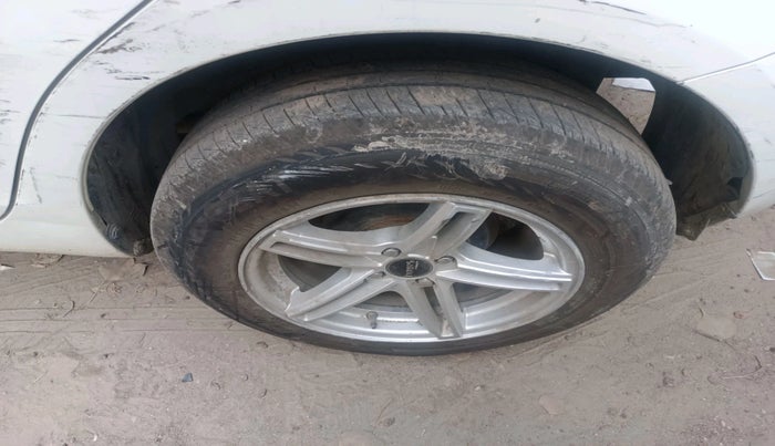 2017 Maruti Swift LDI, Diesel, Manual, 44,953 km, tyre