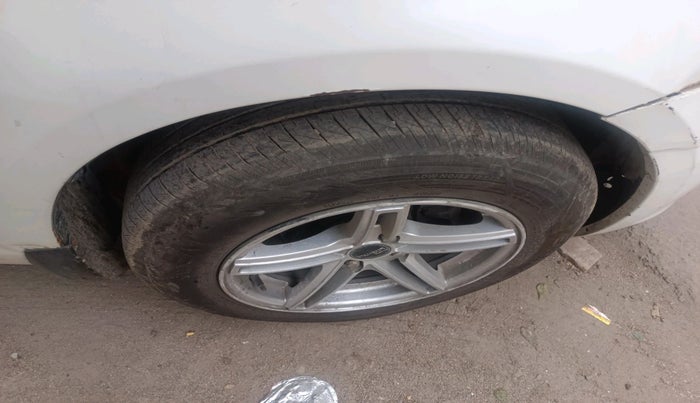 2017 Maruti Swift LDI, Diesel, Manual, 44,953 km, tyre