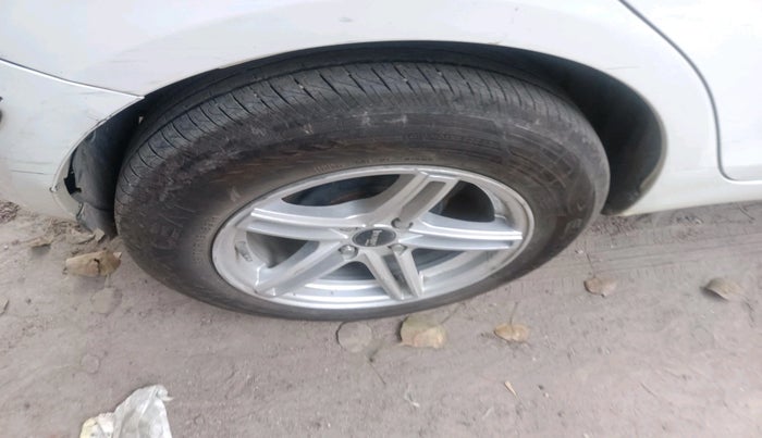 2017 Maruti Swift LDI, Diesel, Manual, 44,953 km, tyre