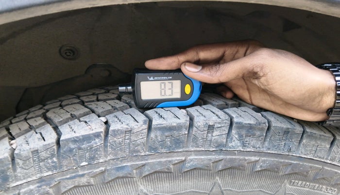 2016 Mahindra XUV500 W10, Diesel, Manual, 65,907 km, tyre