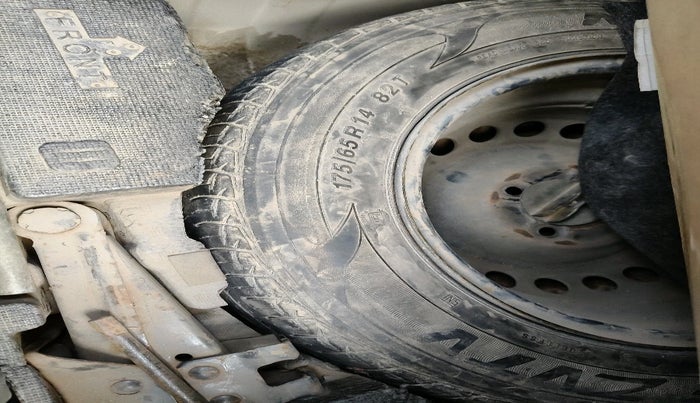 2016 Honda Amaze 1.2L I-VTEC S, Petrol, Manual, 54,620 km, tyre