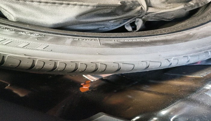 2024 Tata NEXON Creative Plus 1.2 Revotron 7DCA Dark Edition, Petrol, Automatic, 8,998 km, tyre