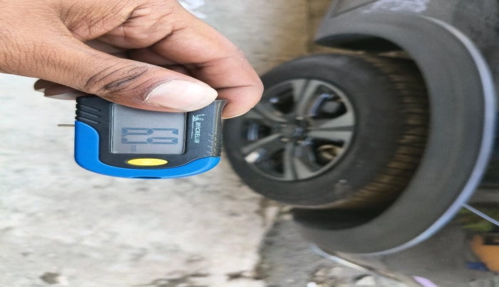 2024 Tata NEXON Creative Plus 1.2 Revotron 7DCA Dark Edition, Petrol, Automatic, 8,998 km, tyre