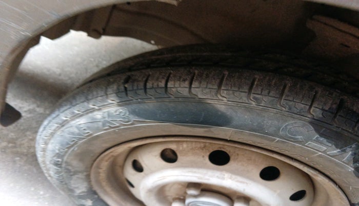 2011 Maruti Wagon R 1.0 LXI, Petrol, Manual, 1,32,545 km, tyre