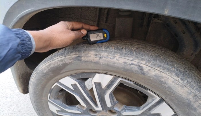 2021 Renault Kiger RXZ MT DUAL TONE, Petrol, Manual, 30,316 km, tyre